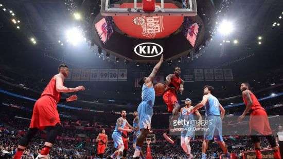 НБА. Уэстбрук оформивший трипл-дабл помог свой команде переиграть «Торонто», «Кливленд» переиграл «Чикаго» и другие