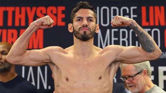 Соперник Ломаченко расстался с тренером