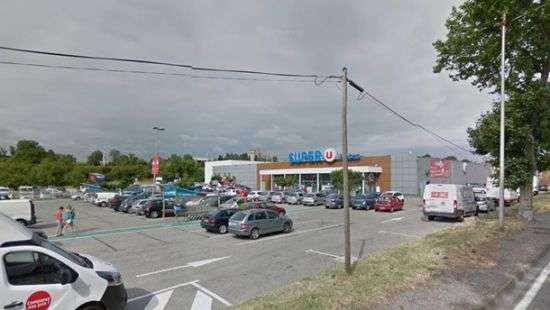 Во Франции освободили удерживаемых в супермаркете заложников