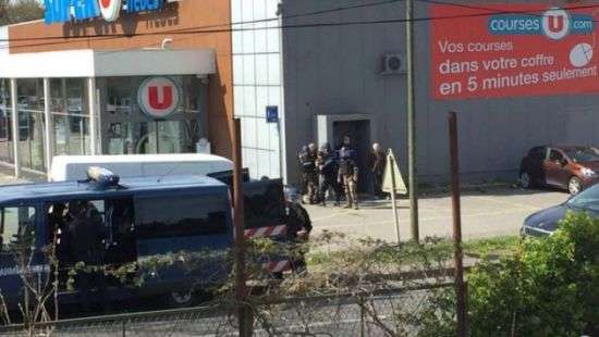 Полиция рассказала детали теракта во Франции: известна личность и цель захватчика