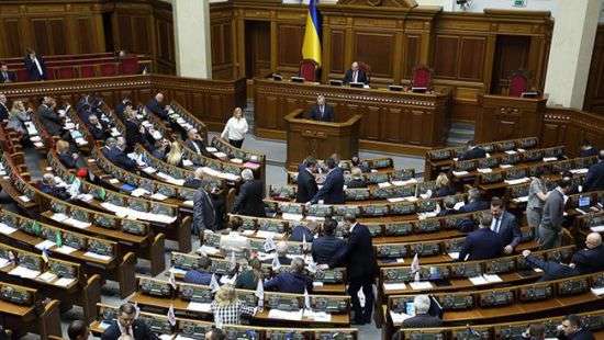КИУ: 51 депутат пропустил 90% голосований парламента в марте