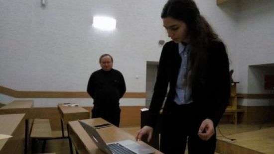 Львовская школьница разработала устройство для незрячих