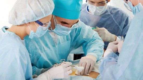 Чем опасно для ребенка рождение через кесарево сечение