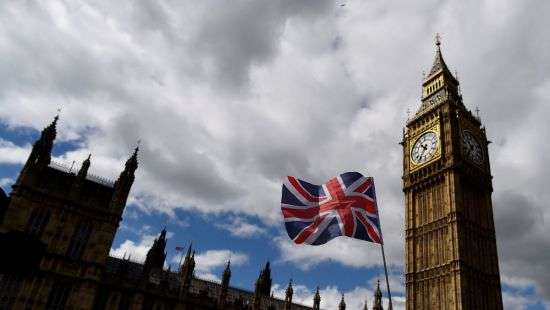 Великобритания пересмотрит вопрос о выдаче виз 700 россиянам