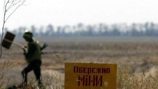 В зоне АТО во время работ по разминированию подорвался пиротехник