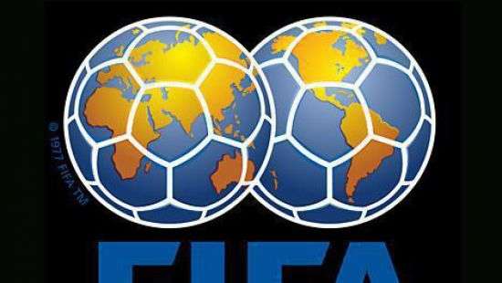 ФИФА открыла расследование по расистским оскорблениям футболистов