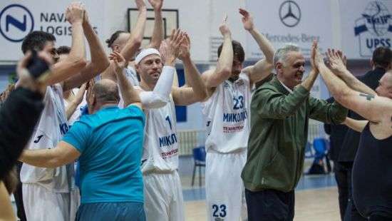 Чемпион вылетел в четвертьфинале плей-офф Суперлиги