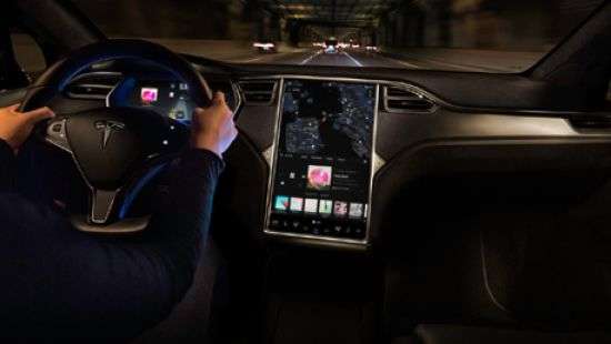 Автопилот Tesla убил сотрудника Apple