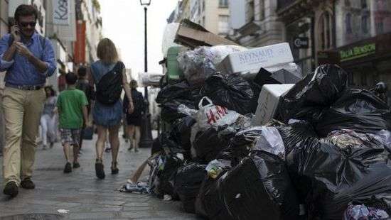 Швейцарцы повадились выбрасывать свой мусор во Франции