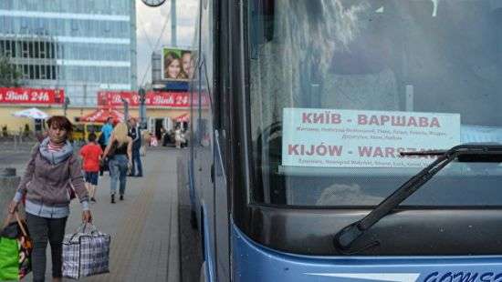 Выяснилось, сколько заробитчанин хотят остаться в Польше навсегда