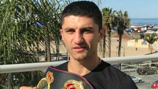 Чемпион WBA проведет первую защиту титула в Киеве