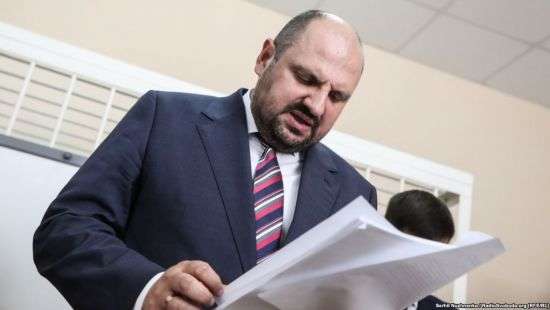 Суд запретил Розенблату выезжать заграницу