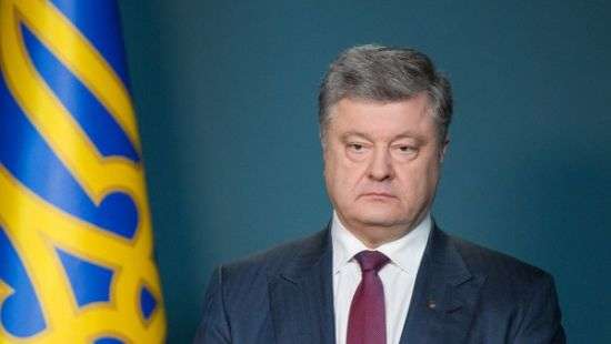 Порошенко пообещал жителям сел интернет