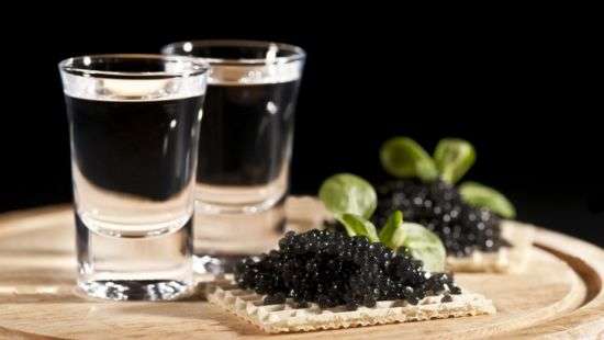 Француз сделал водку с ароматом закуски под нее