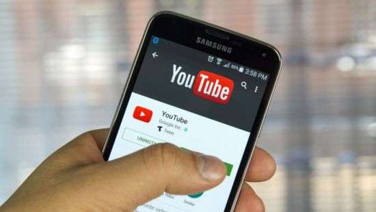 Платформу YouTube обвинили в сборе информации о несовершеннолетних детях