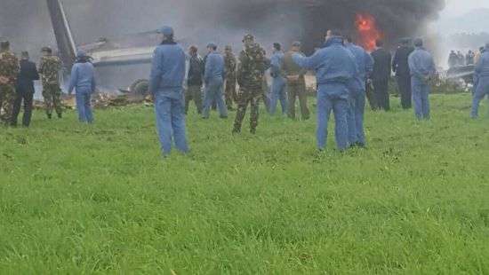 В Алжире разбился военный самолет, более 200 погибших (ФОТО/ВИДЕО)