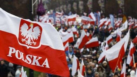 Польские министры добровольно вернут в бюджет премии за 2017 год