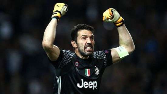 Буффон впервые был удалён в Лиге чемпионов