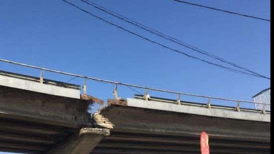 В Киеве продолжают «уставать» мосты, найден еще один аварийный путепровод (ФОТО)