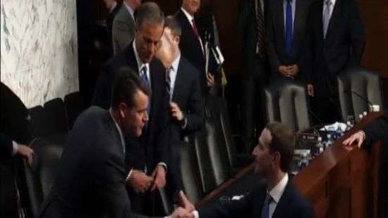 На фоне выступления Цукерберга перед сенатом США, акции Facebook подорожали на 4,5%