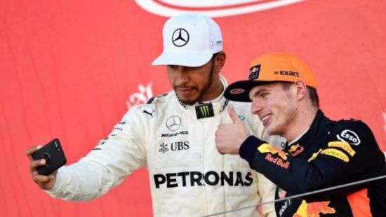 Гонщики Формулы 1 помирились