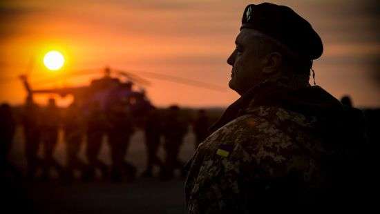 Порошенко назвал конкретную дату завершения АТО