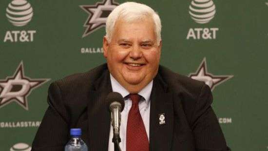 Легендарный тренер завершил карьеру в НХЛ