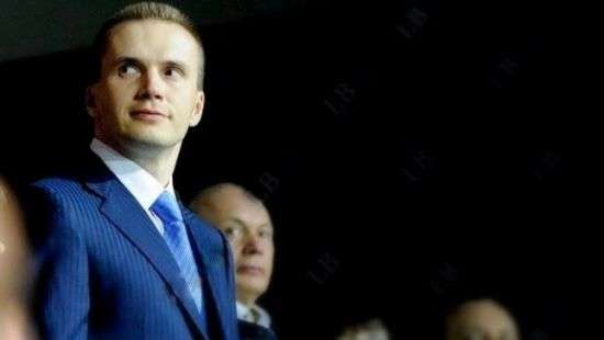 Со счетов сына Януковича сняли арест