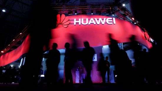 Huawei хочет выпустить гибкий смартфон