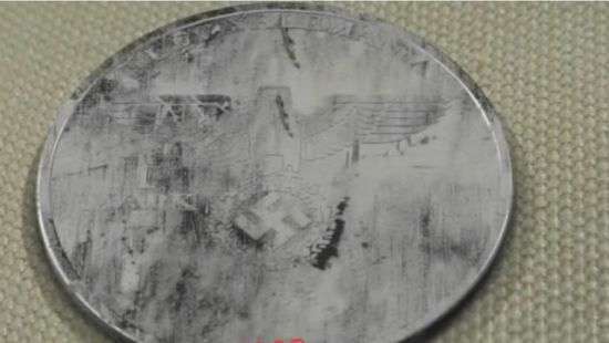 В Мексике обнаружили монету нацистов из будущего (ФОТО/ВИДЕО)