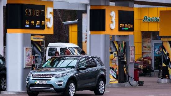 В Кабмине пообещали не стимулировать рост цен на АЗС