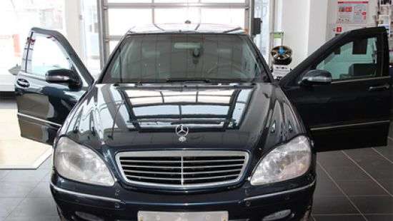 Путин продает свой бронированный лимузин