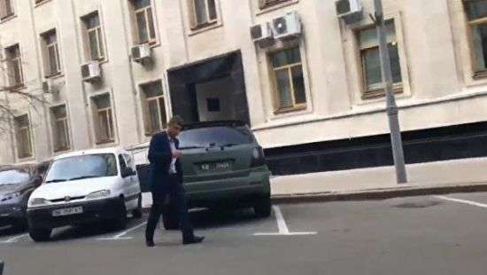 Соцсети возмутило фото нардепа Гаврилюка рядом с новым джипом