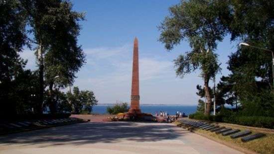 В Одессе осквернили мемориальные плиты с названиями российских городов-героев