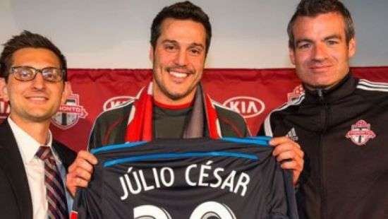 Знаменитый бразильский вратарь завершает карьеру