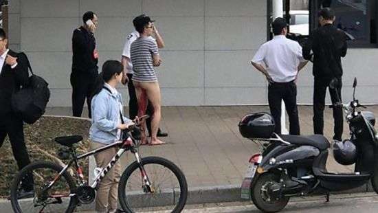 В Китае студент из-за ссоры с девушкой отрезал себе гениталии (ВИДЕО)