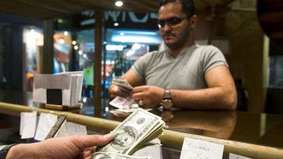 Иран официально отказался от расчетов в долларах