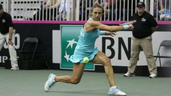 Бушар обыграла Цуренко на Кубке Федерации