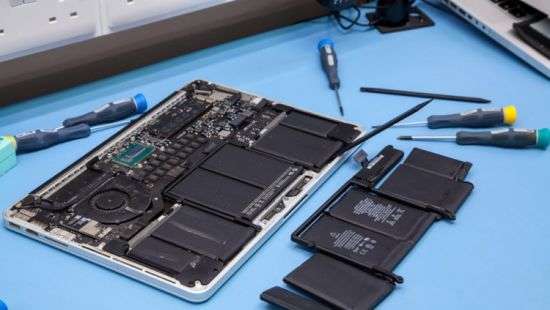 У MacBook Pro проблемы с батареей