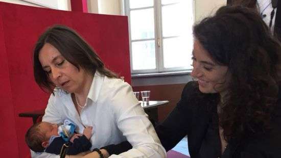 В Италии впервые официально зарегистрировали детей однополых пар (ФОТО)