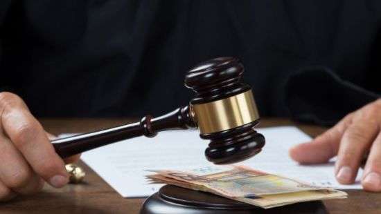 Кабмин одобрил стратегию, которая предполагает создание антикоррупционного суда