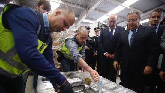 Рекорд Европы: в Испании нашли партию кокаина весом 8,7 тонны (ФОТО)