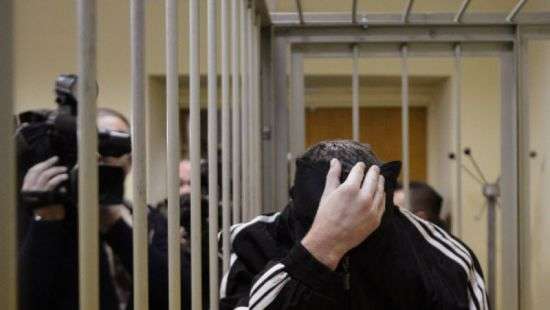 В России посадили мужчину за шантаж школьниц их интимными фото