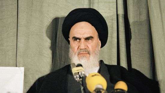 Верховный лидер Ирана призвал мусульман объединиться против США