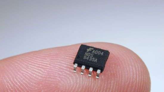 Роют яму: судья нашел в своем кабинете «жучок» (ВИДЕО)