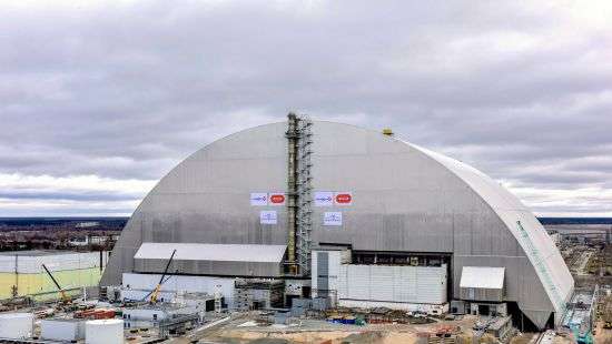 Президент рассказал, когда заработает новая арка на ЧАЭС