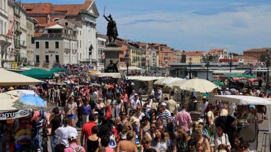 Города Южной Европы объединяются в борьбе против массового туризма