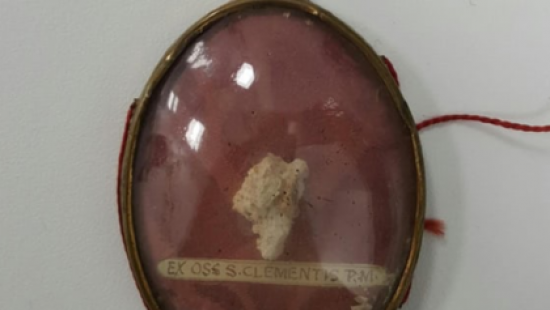 Мощи Папы Римского нашли в мусорке