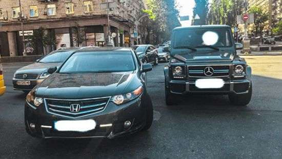 В сети появилось еще одно видео с избиением нардепа