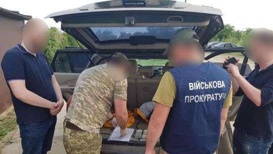 Получил взятку в $15 тысяч и умер: причиной смерти чиновника из Черновицкой области стала ИБС